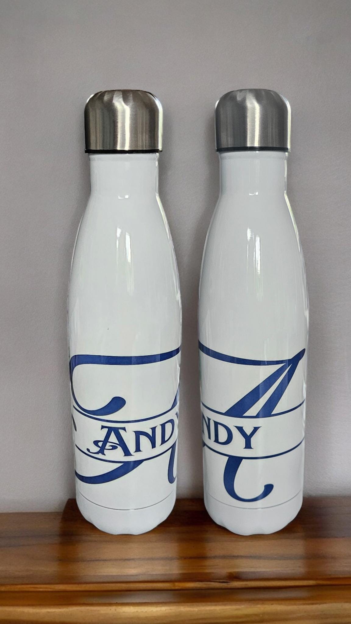 Handprinted, personalised, 500ml (17oz) insulated, stainless steel water bottle.