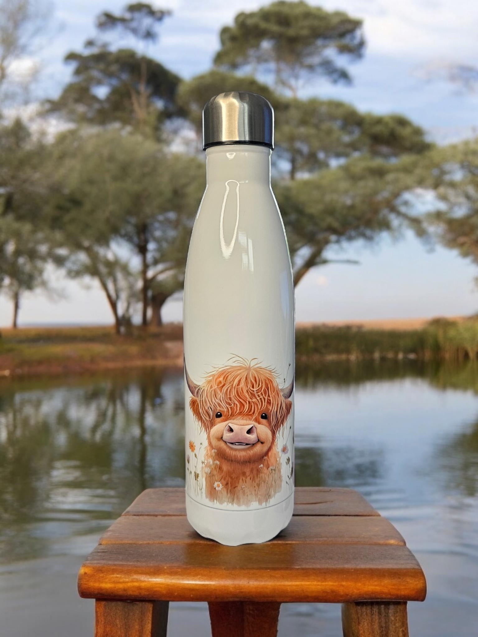 Handprinted, personalised, 500ml (17oz) insulated, stainless steel water bottle.
